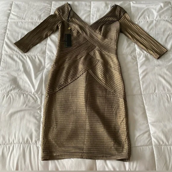 Tadashi Shoji Metallic Gray Ribbed V‑Neck Sheath Dress, Size XS, Fit Like S - Picture 7 of 10